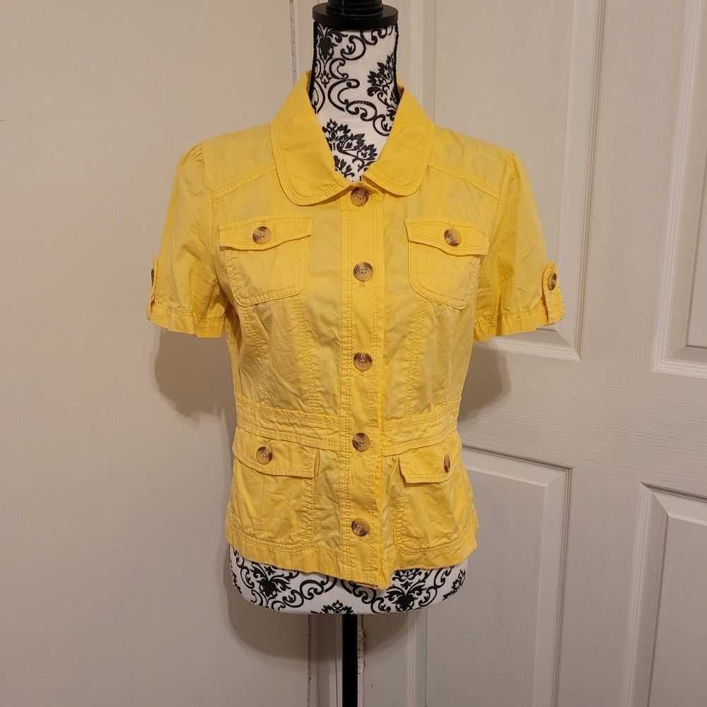 ‎Ann Taylor Loft woman's Short sleeve jacket